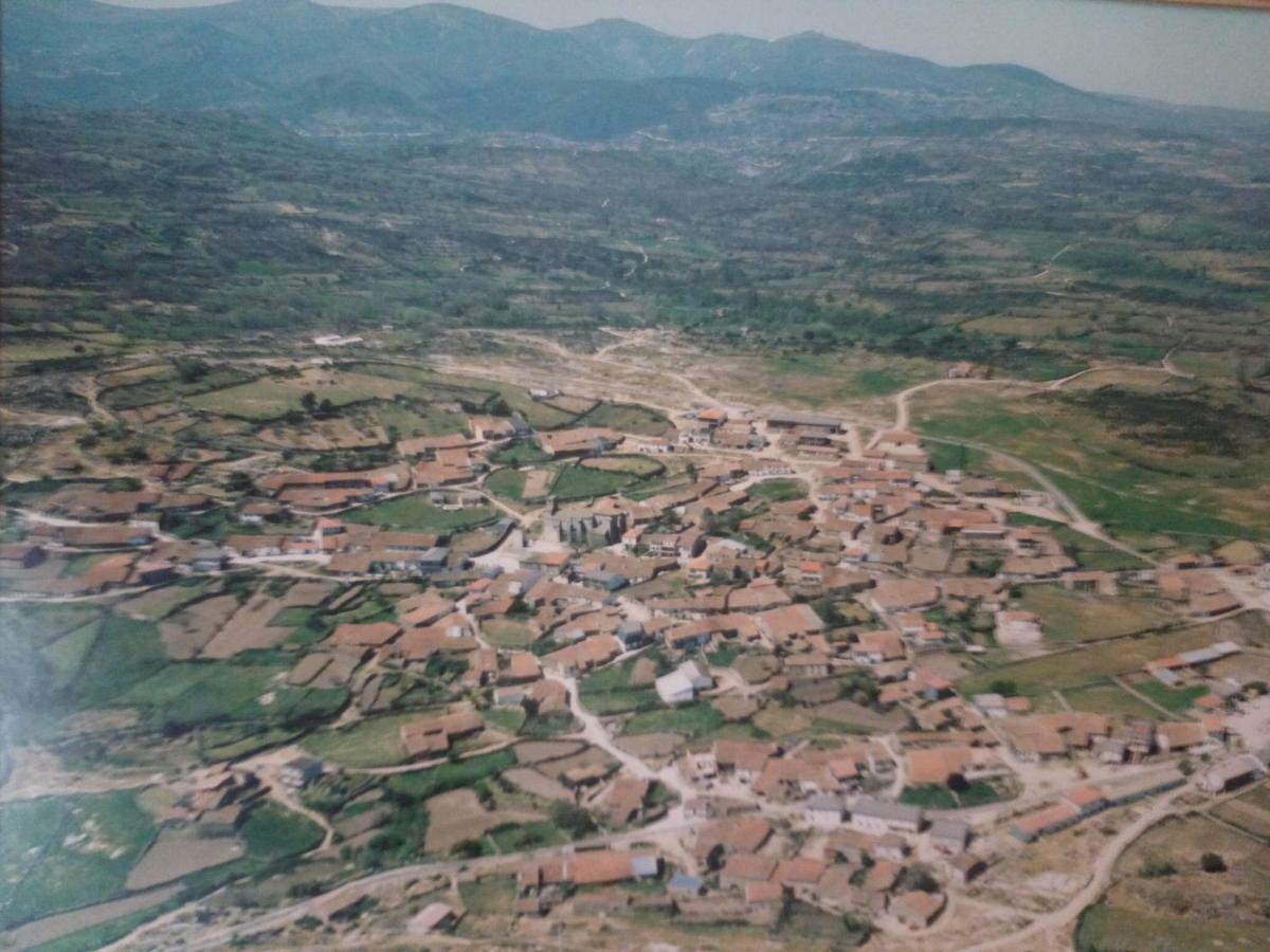 Casa Rural El Carrascal Valdefuentes de Sangusín Dış mekan fotoğraf