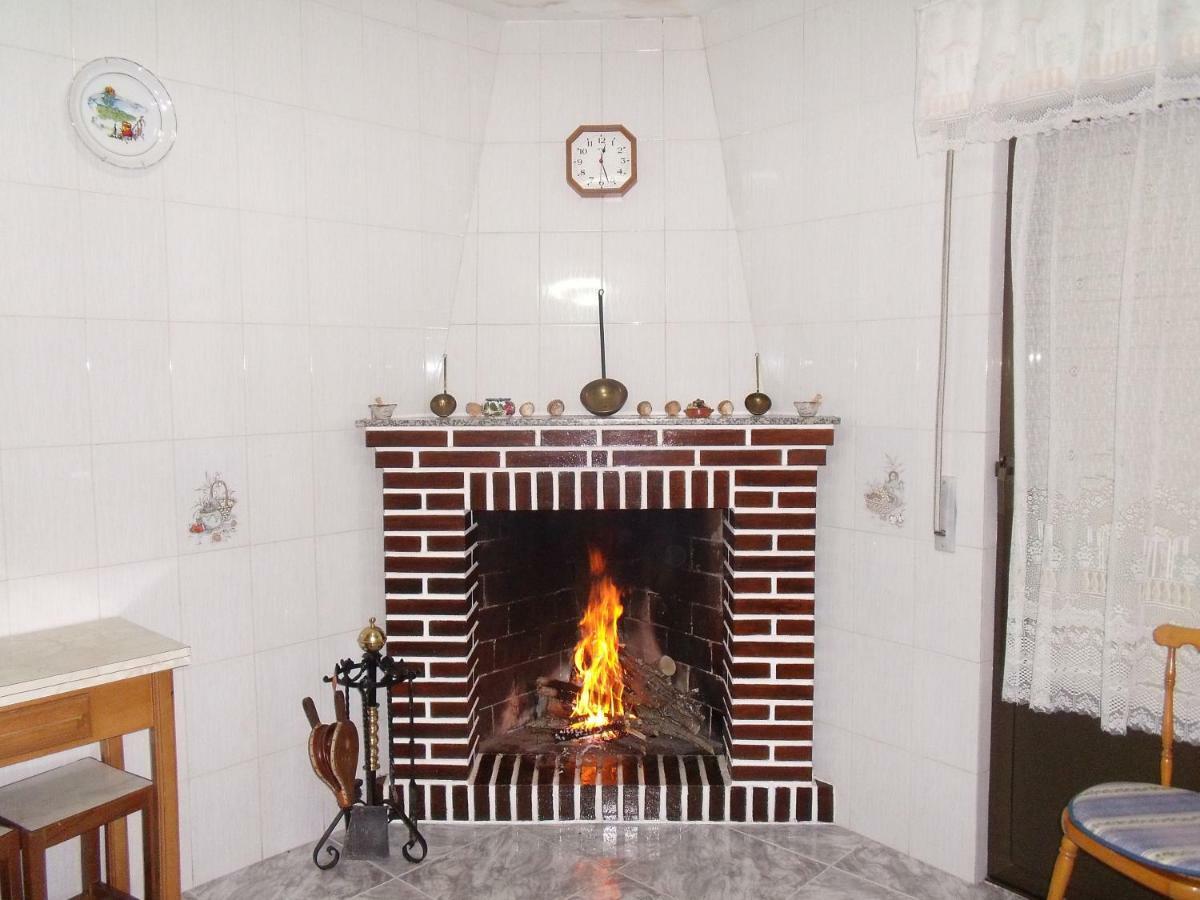 Casa Rural El Carrascal Valdefuentes de Sangusín Dış mekan fotoğraf