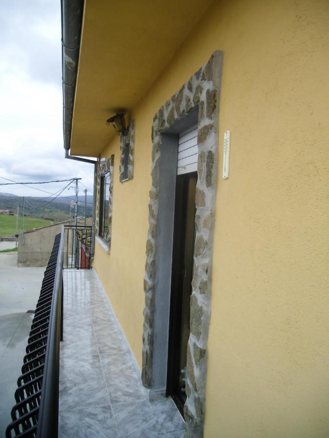 Casa Rural El Carrascal Valdefuentes de Sangusín Dış mekan fotoğraf